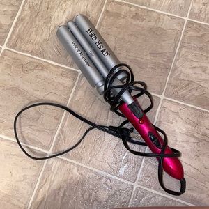 Hot Pink Bed Head TIGI Wave Runner Crimper